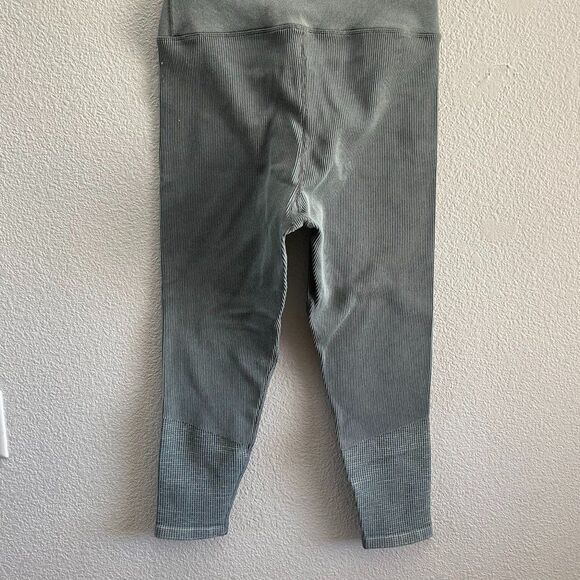 Offline by Aerie High Waist Legging Pants Fitted Striped Green Gray XL - Picture 7 of 7